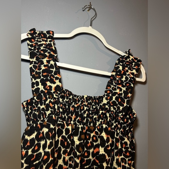 ‘Who What Where’
 Boutique top with adorable puffy sleeves,medium,
Medium - Picture 2 of 5